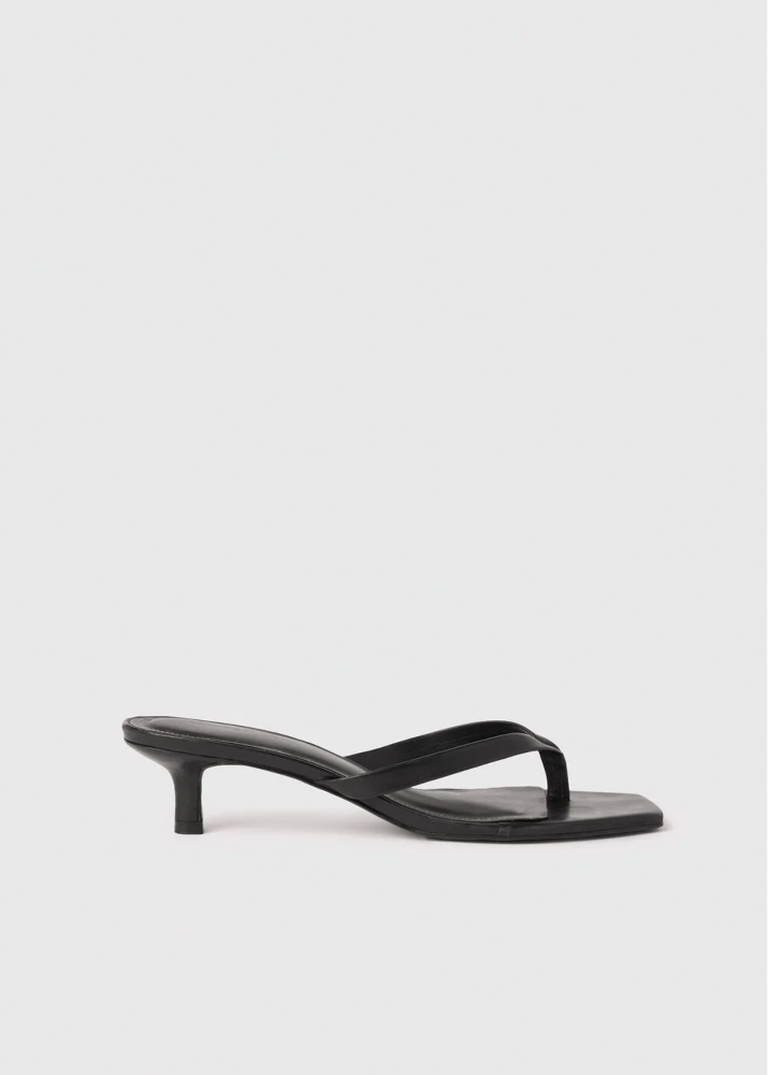 Black Toe Post Kitten Heel Mule 