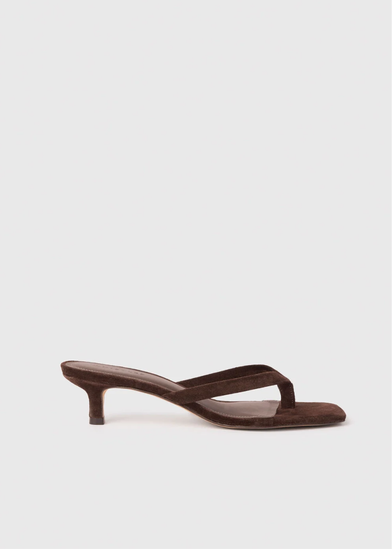Flatshot of the heeled mule