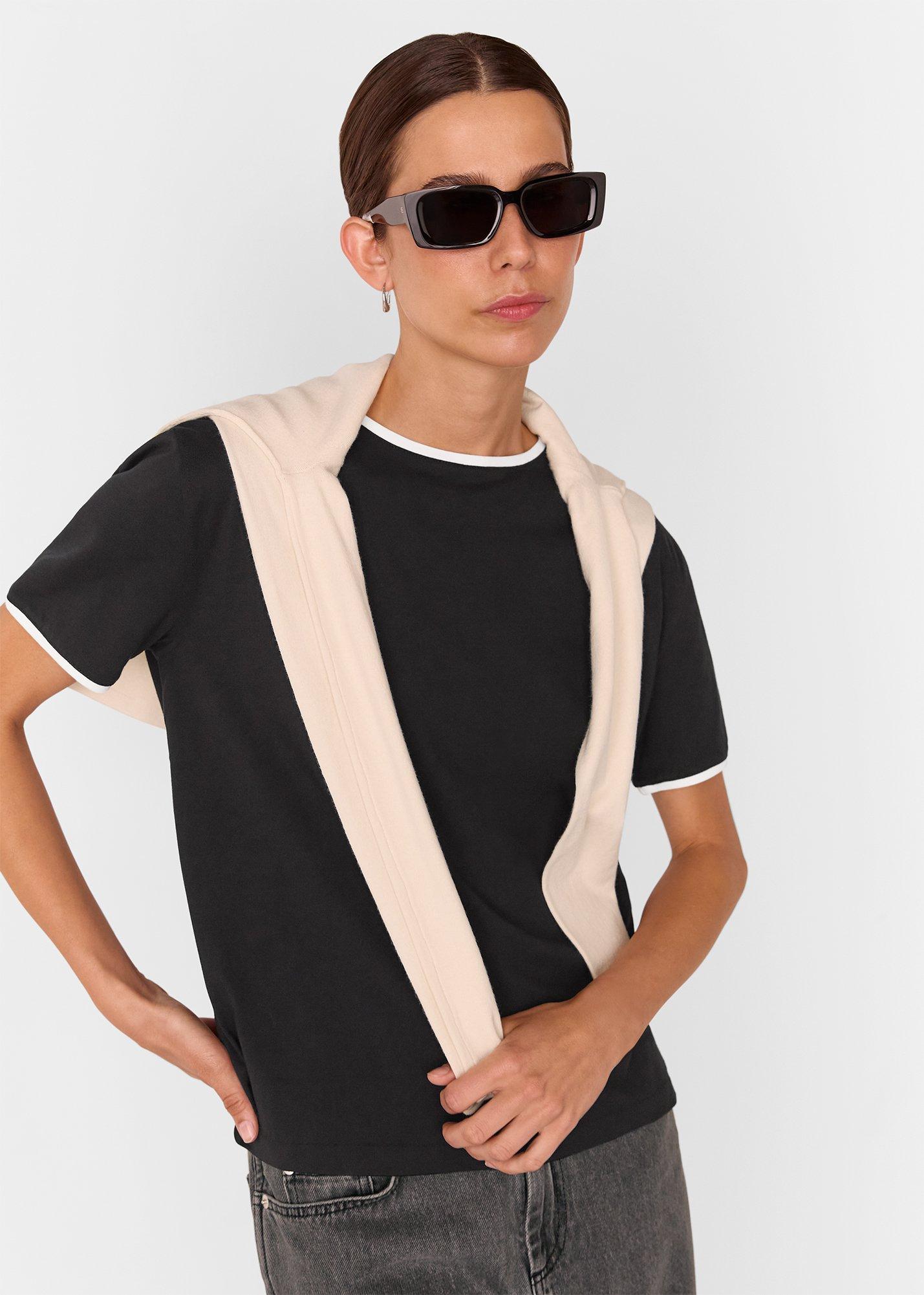 Black and White Contrast Piping Detail Tee