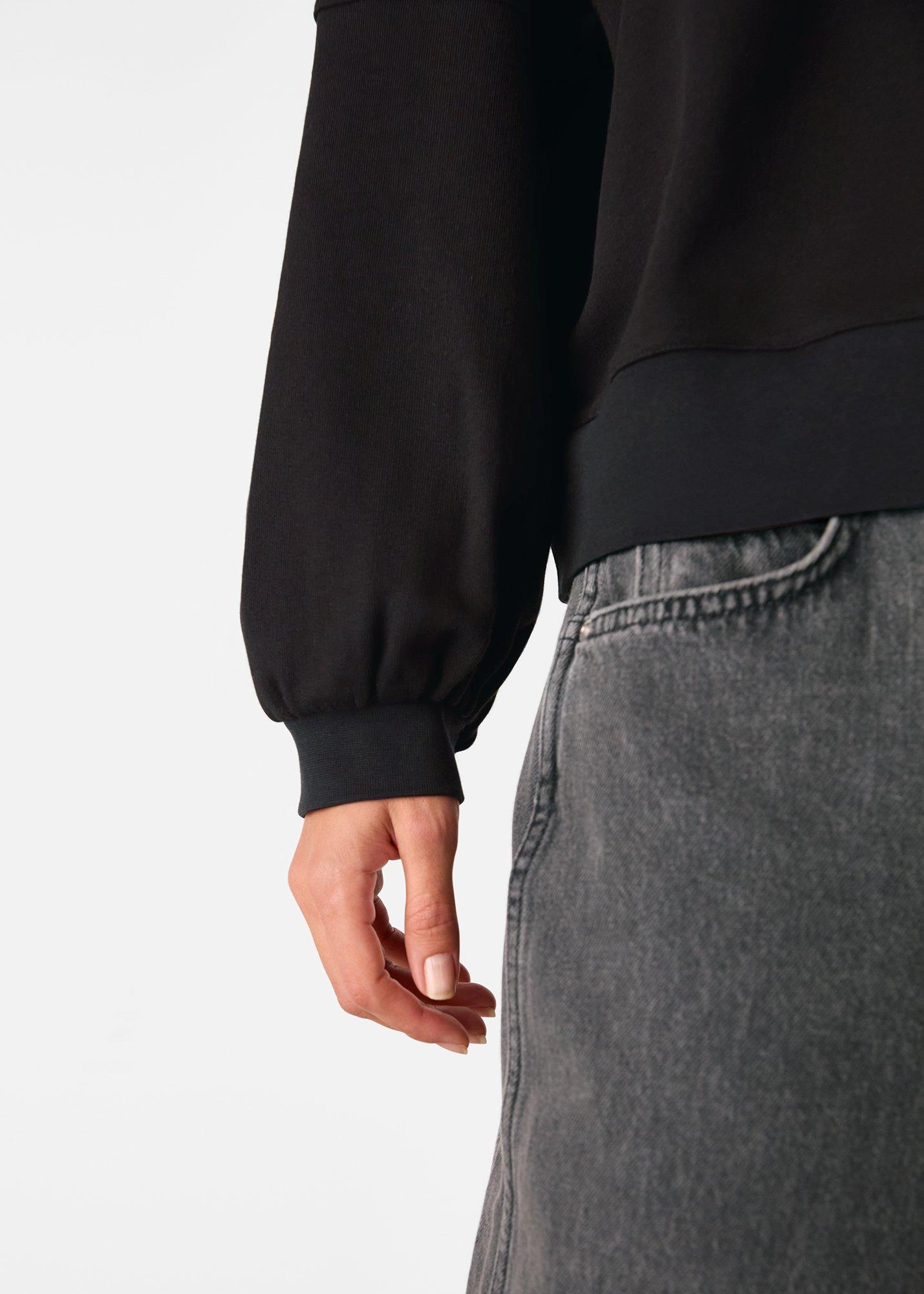 Gathered Full Sleeve Sweat