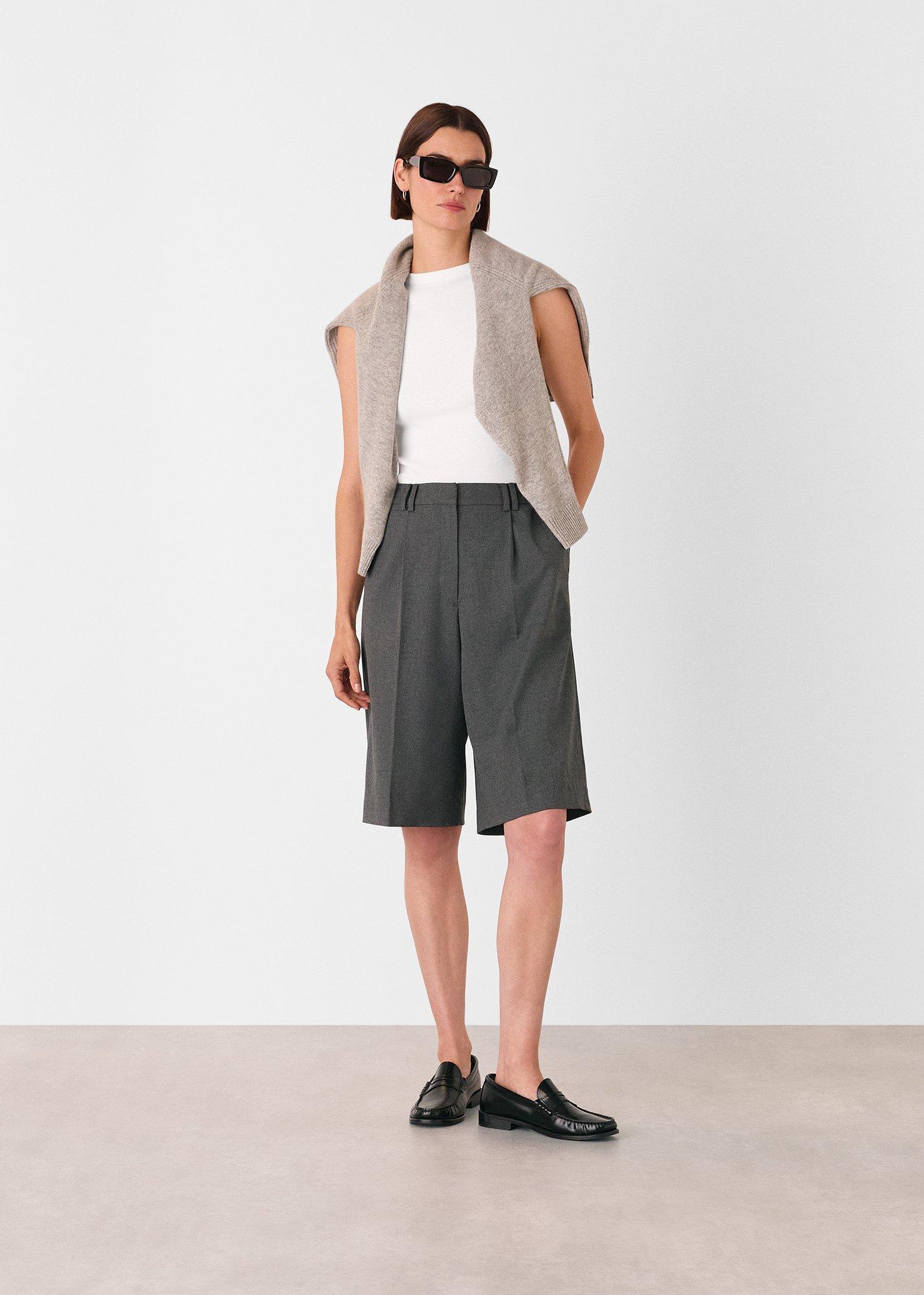 White High Neck Rib Detail Tee