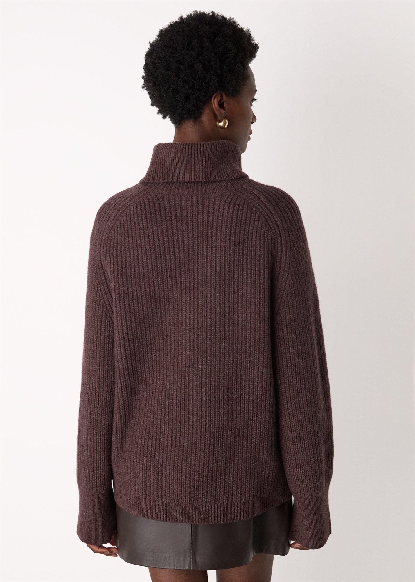 Heavy Gauge Roll Neck Knit