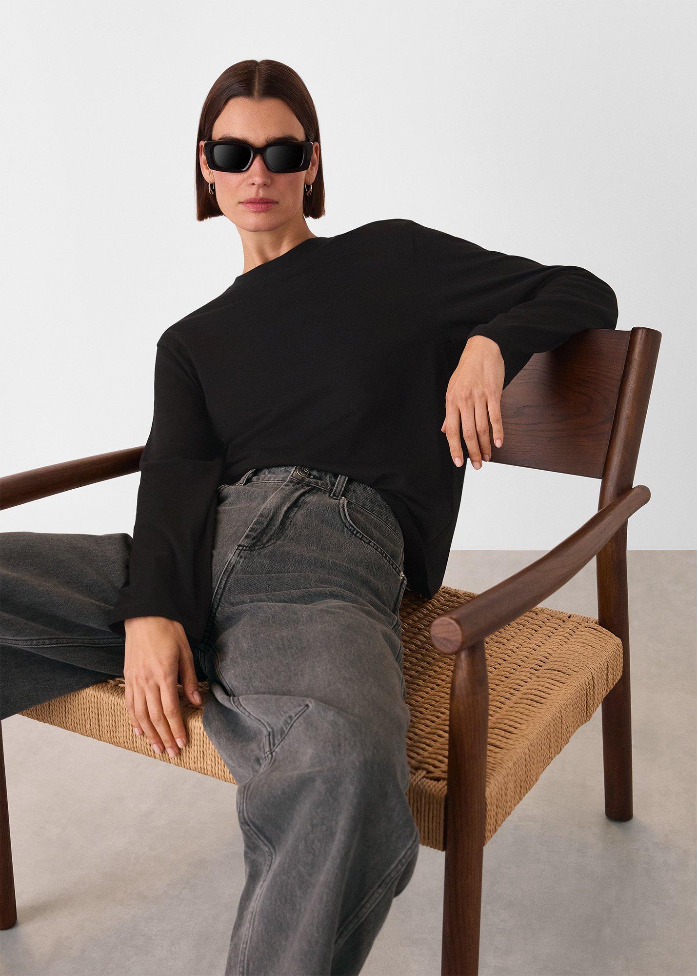 Black Relaxed Long Sleeve Tee