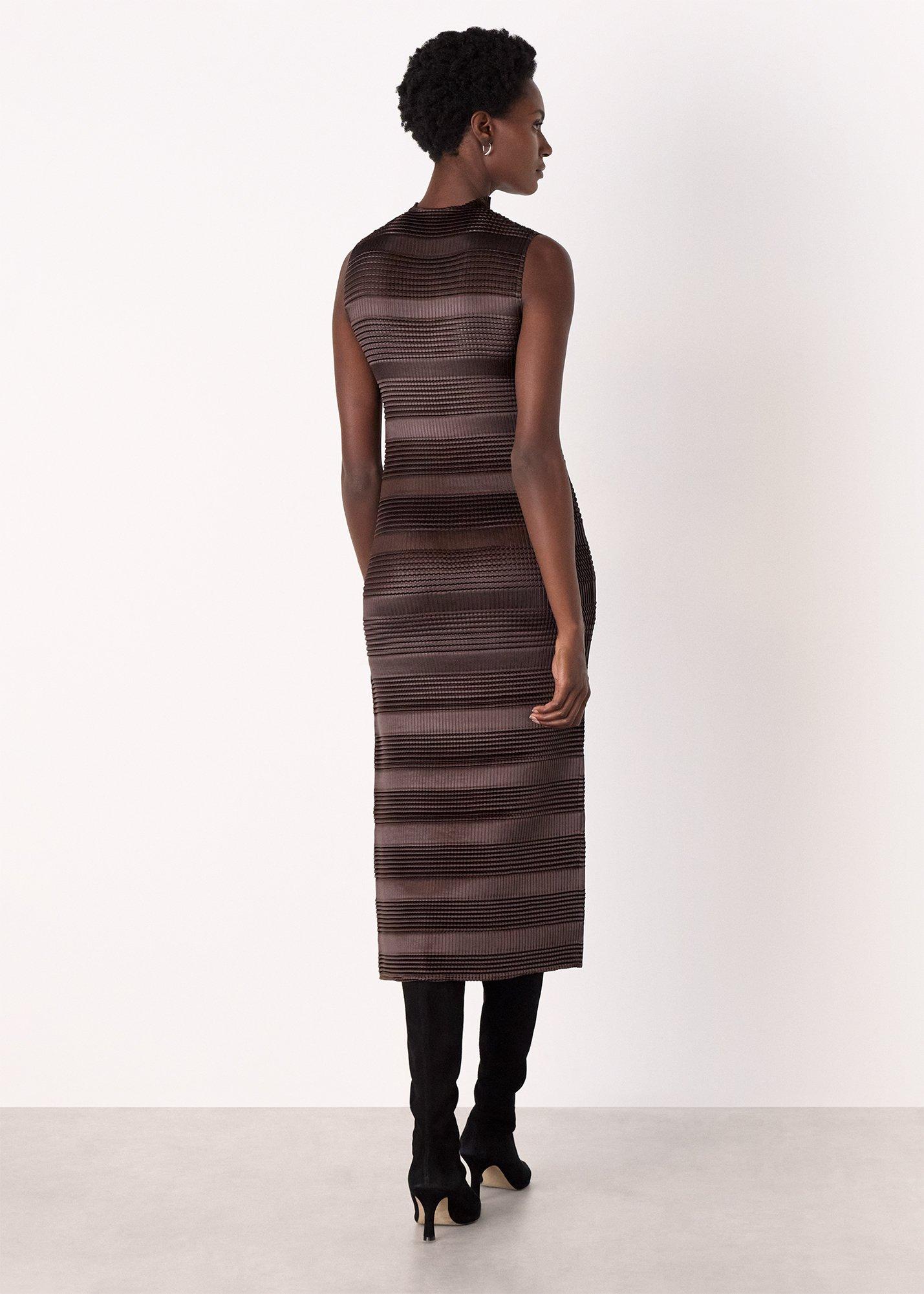 Sleeveless Plisse Midi Dress