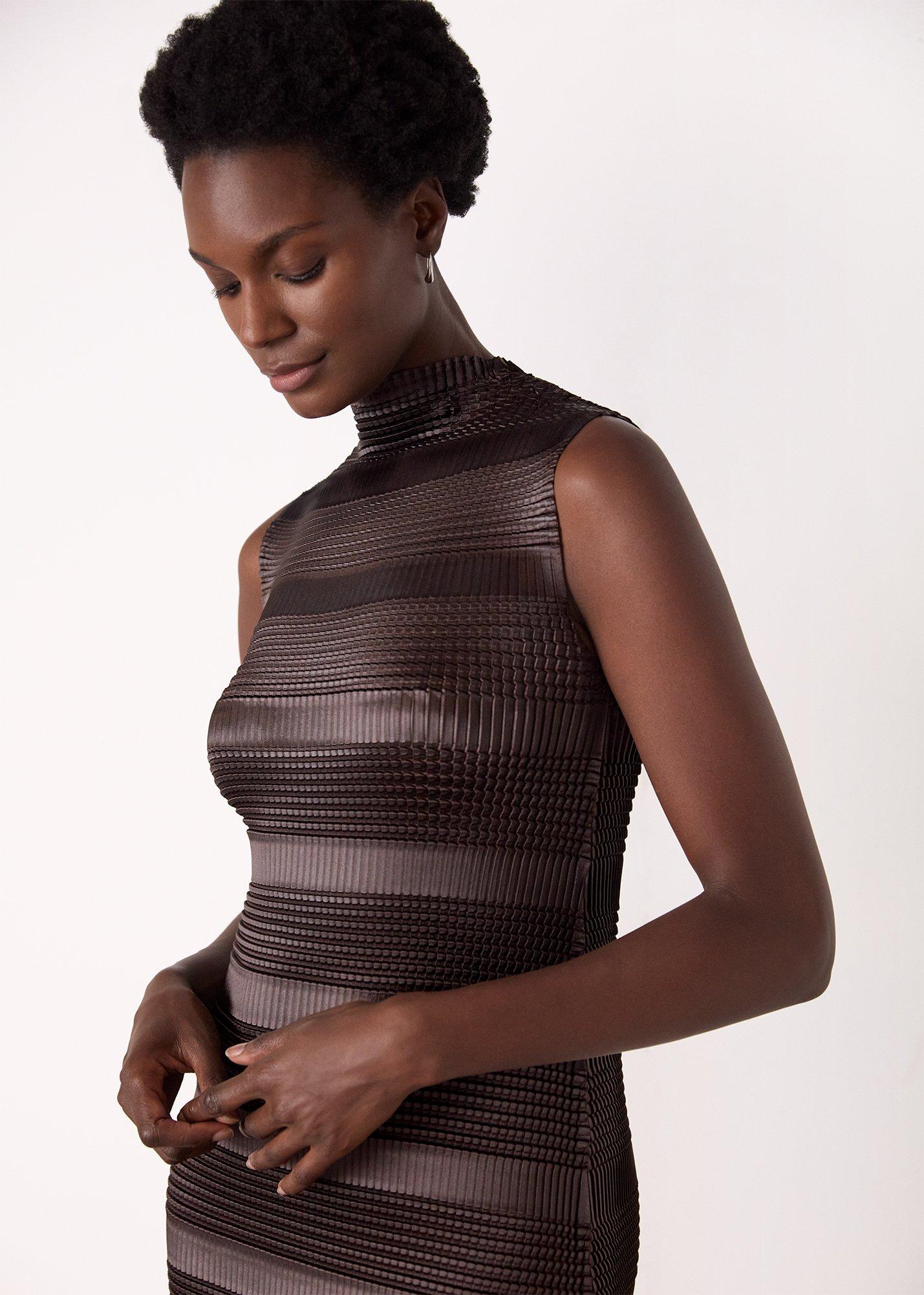 Sleeveless Plisse Midi Dress