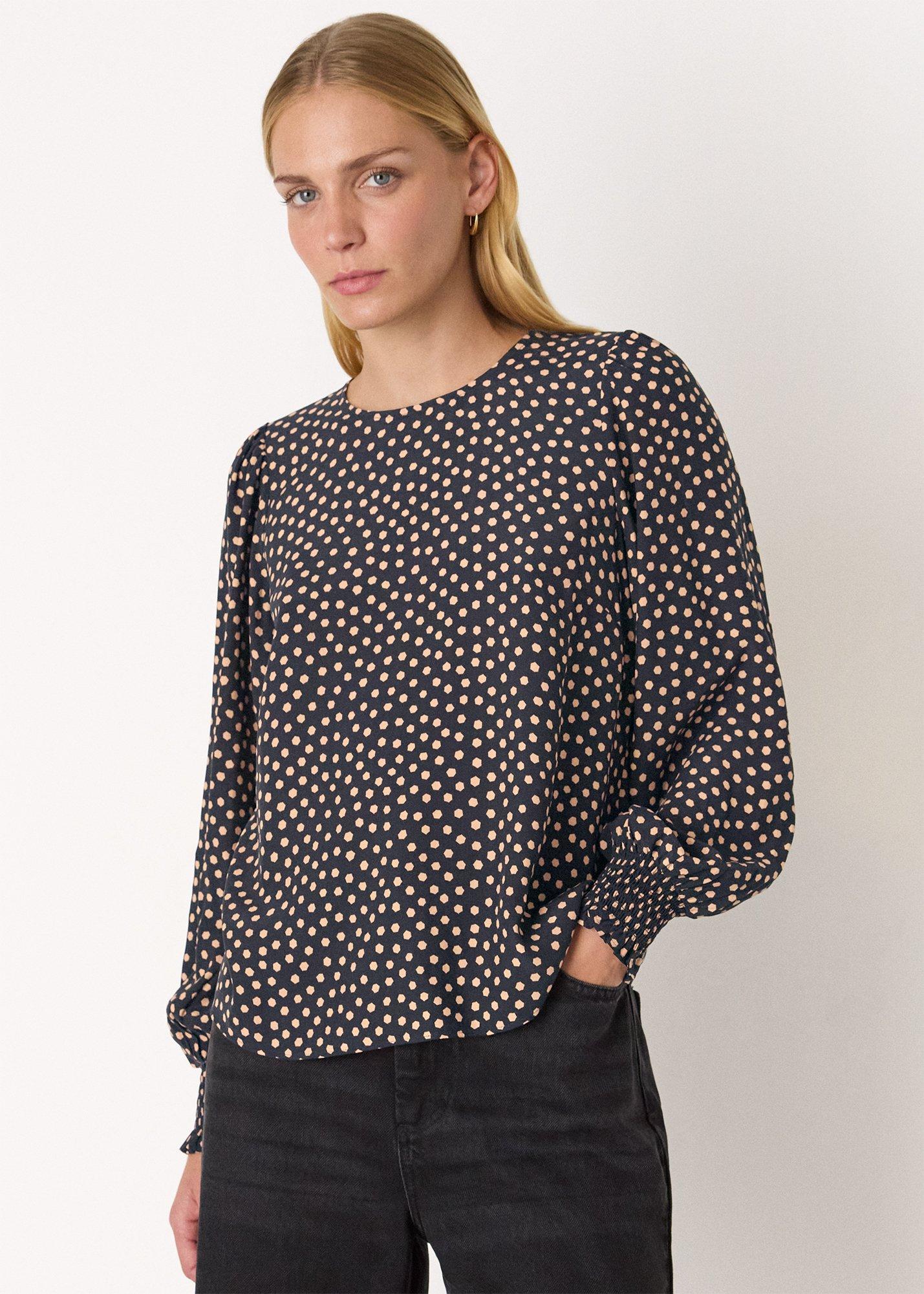 Spot Shirred Cuff Blouse