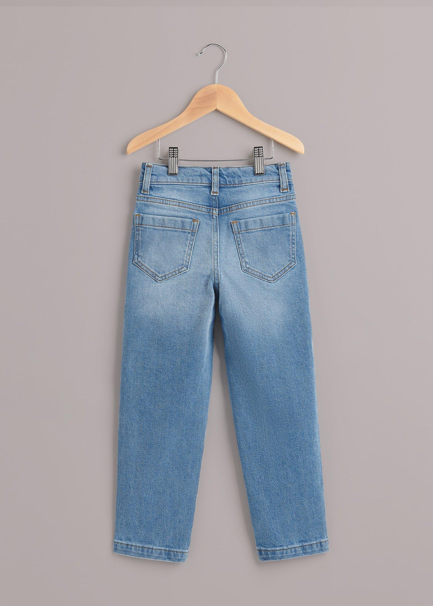 Light Wash Stretch Barrel Leg Jean