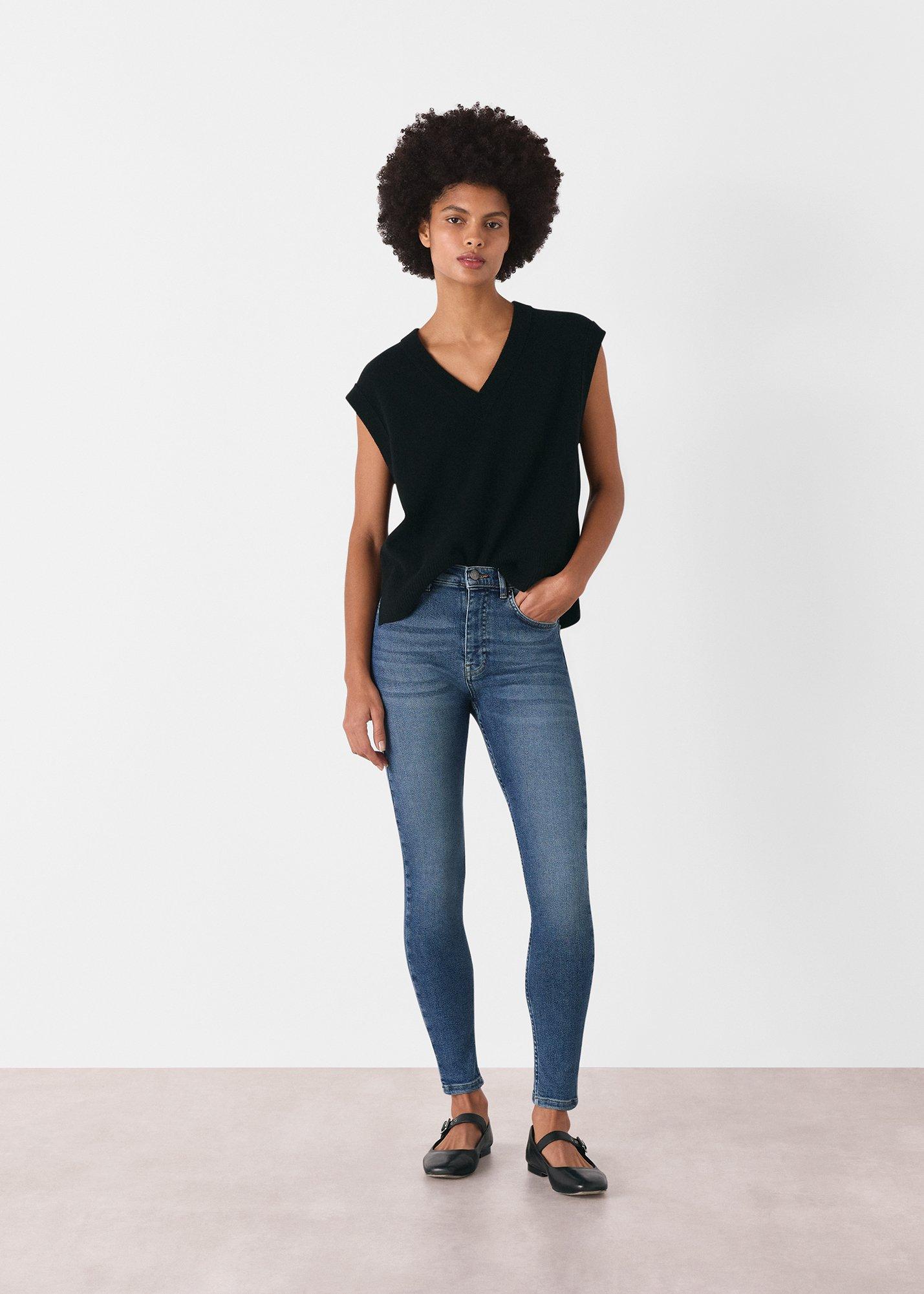 Denim Stretch Sculpted Skinny Jean