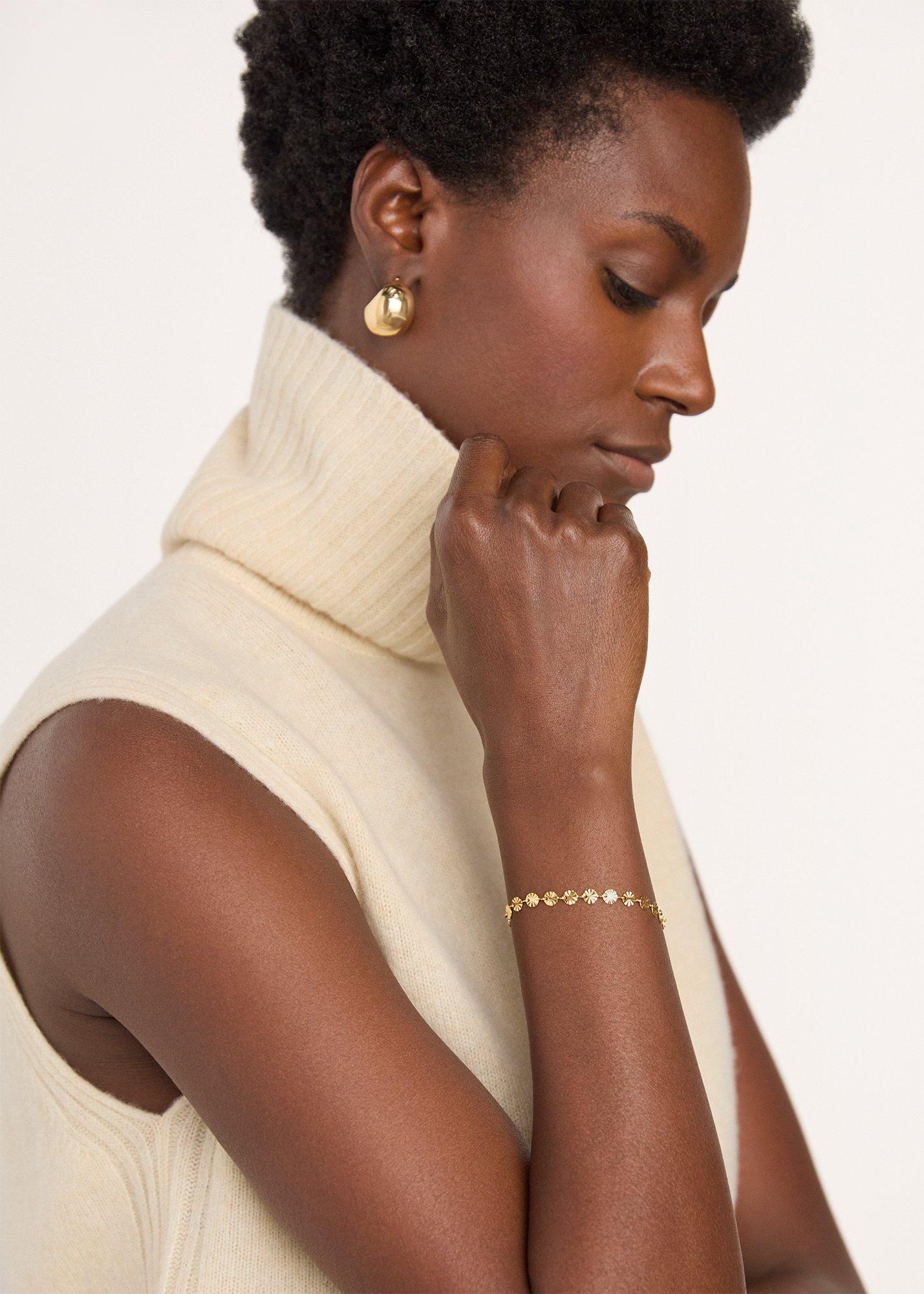 Gold Textured Circle Chain Bracelet