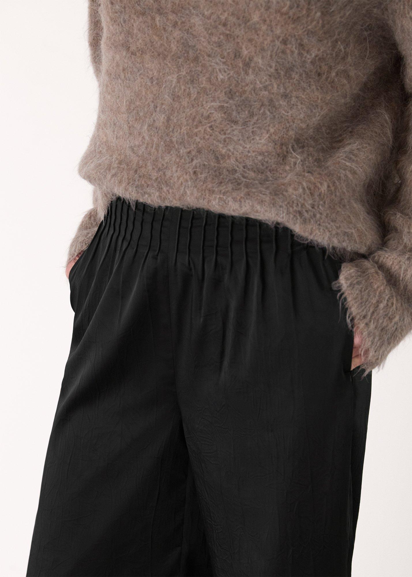 Textured Satin Pintuck Trouser