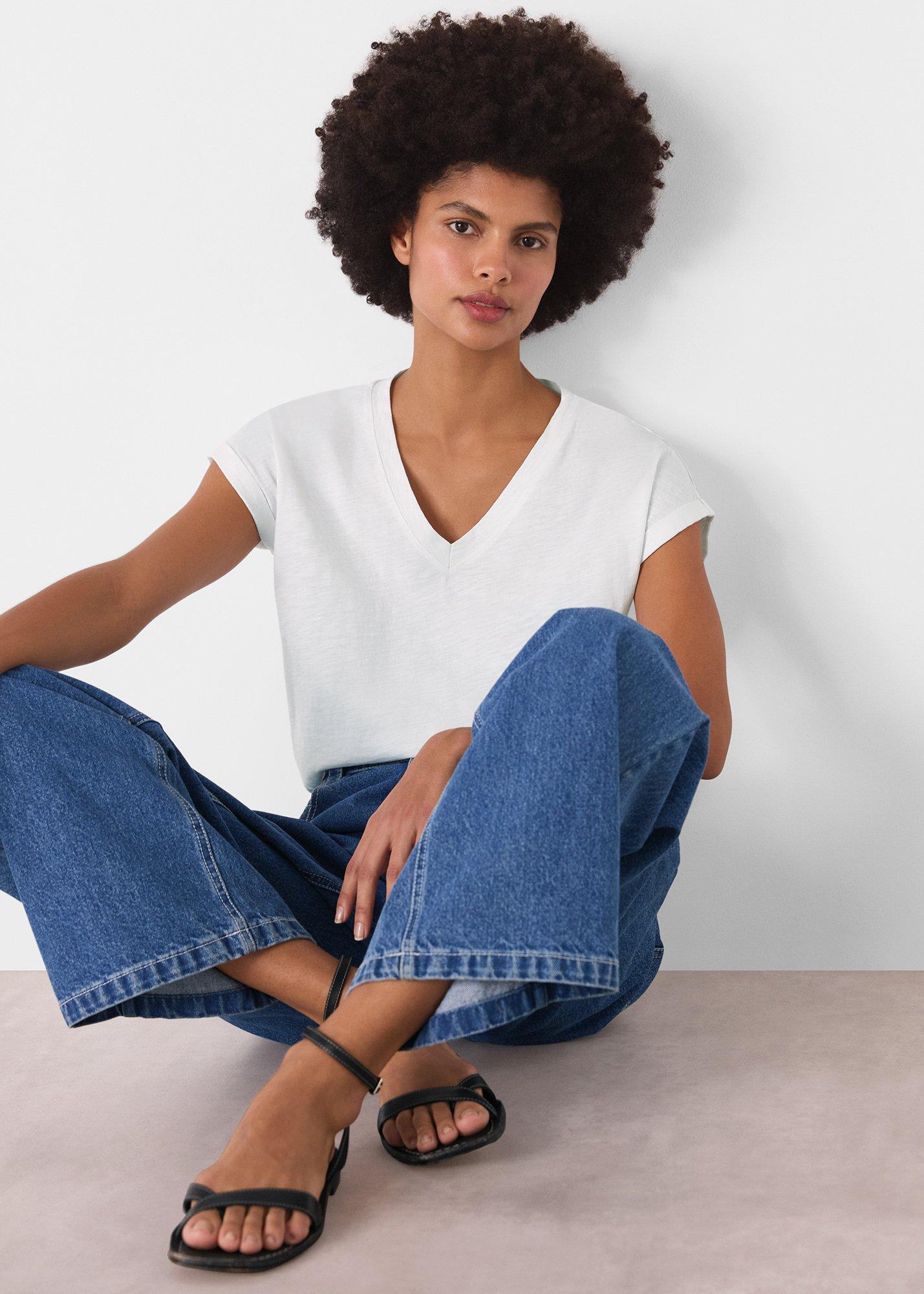 Willa V-Neck Cap Sleeve Tee