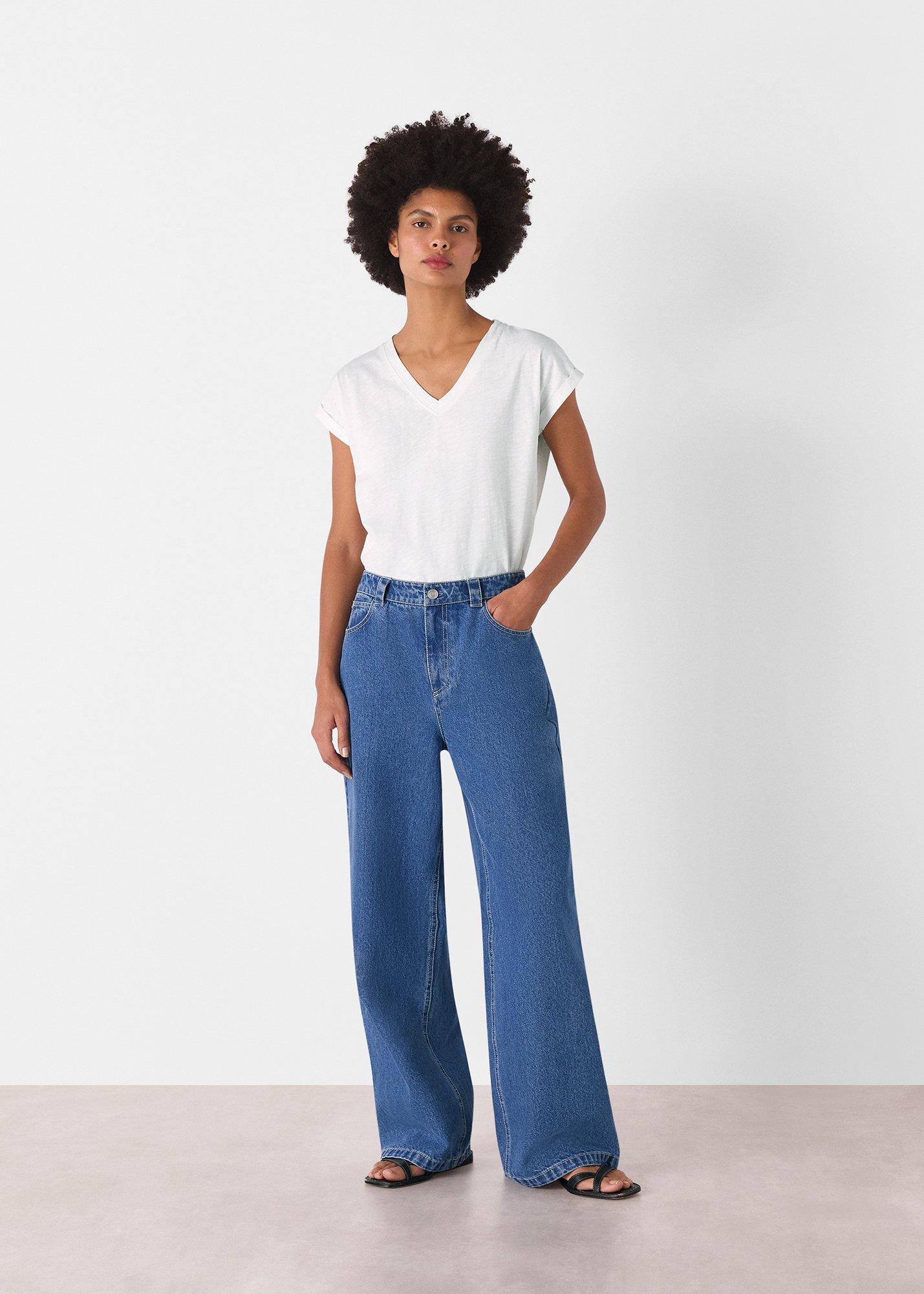 Willa V-Neck Cap Sleeve Tee