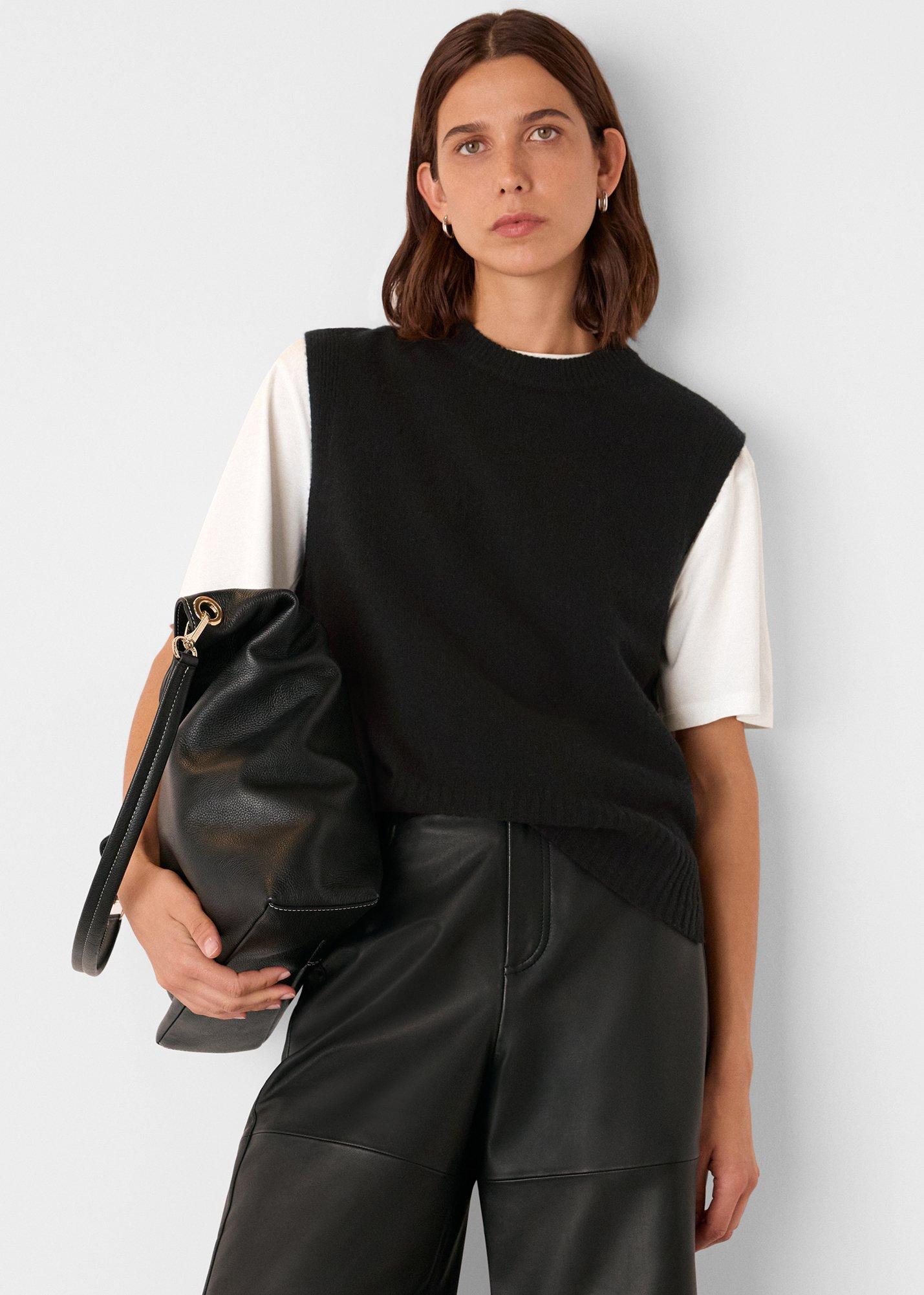 Black Wool Sleeveless Sweater Vest