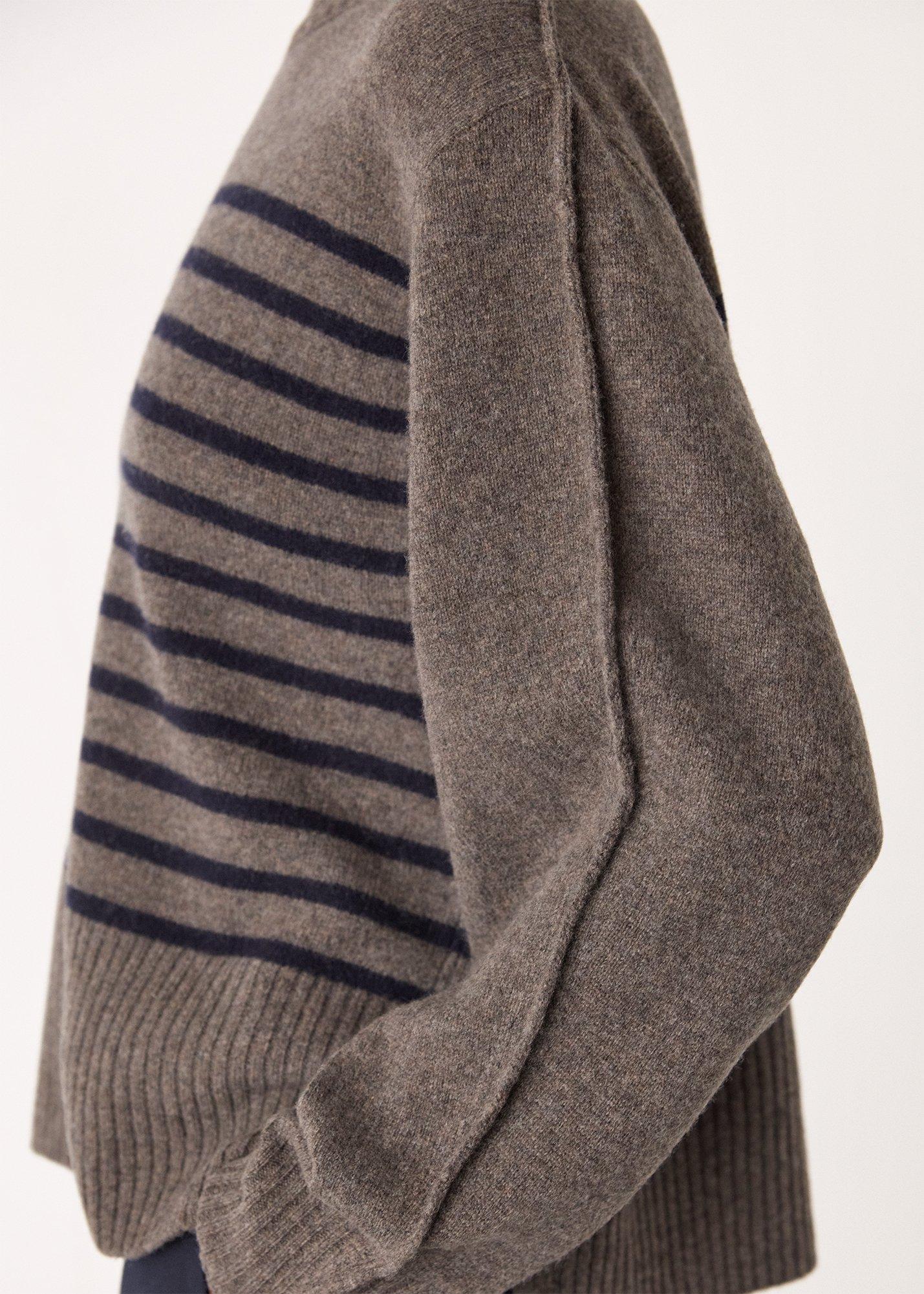 Wool Stripe Crew Neck Knit